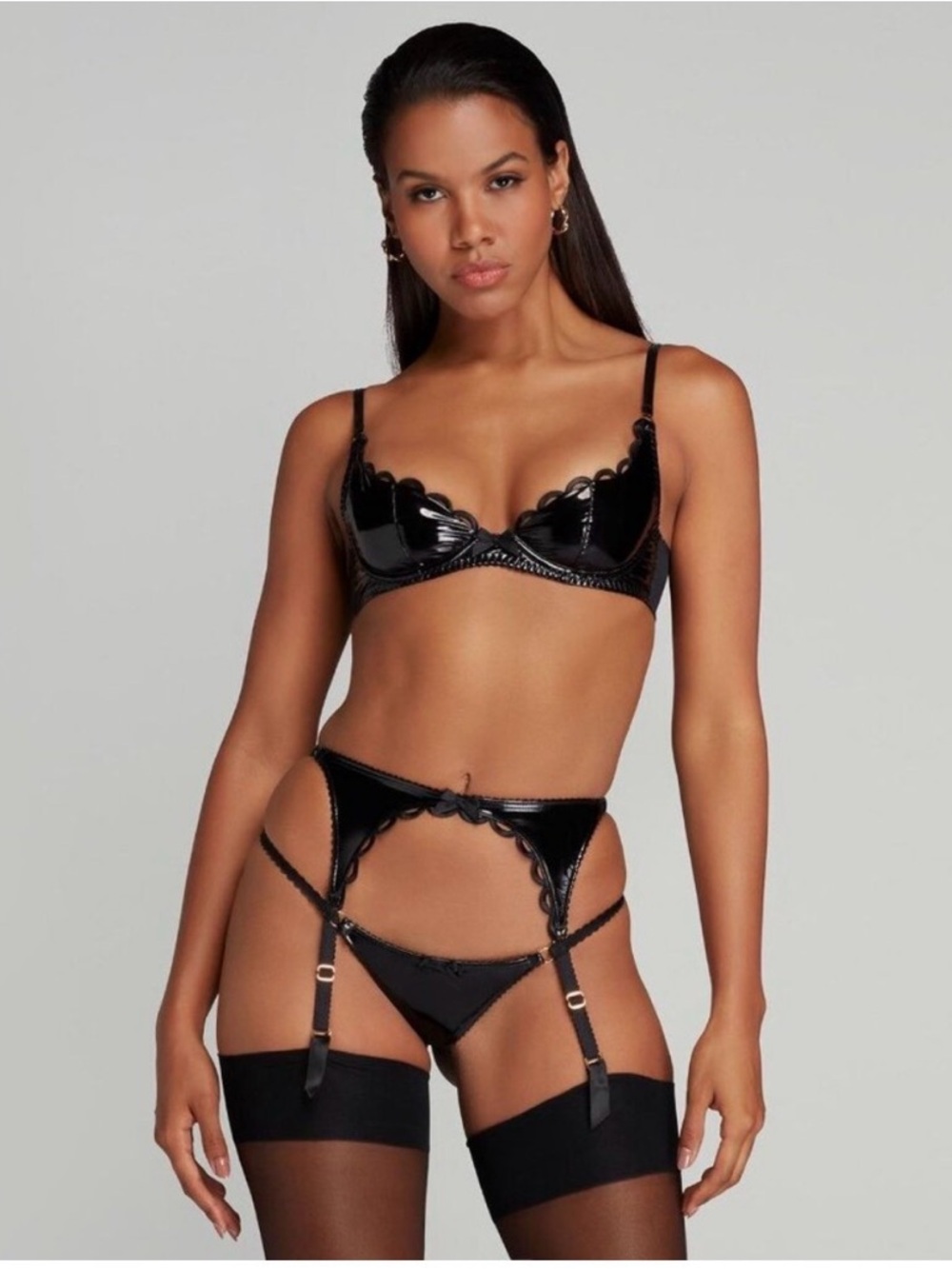 Black Scallop Trim Satin Bra & Garter Set
